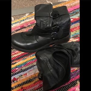 Motorcycle boots